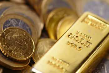先行きの不透明感が増すと注目される「金投資」の特徴と投資価値