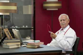 マンション経営が医師の副業にオススメの理由