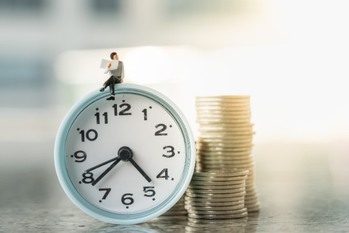 30代、40代の後悔していること1位は「投資」若いうちに始める3大メリットとは?
