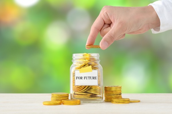 サイドFIREに必要な資金はいくら？3000万円？2000万？年代・生活費別のシミュレーション＆計算方法