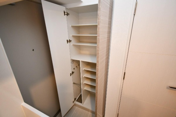 ディアレイシャス大須赤門通本町