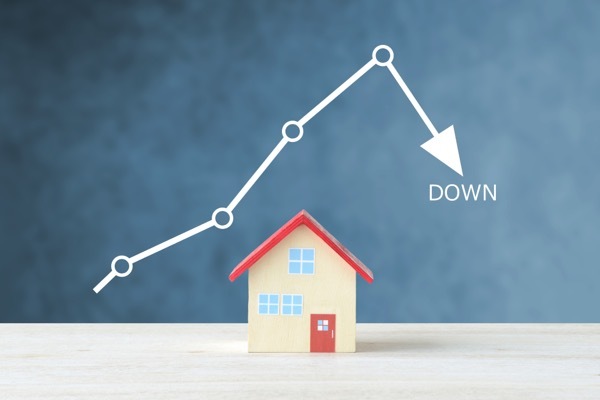 【オーナー必見】評判の悪い不動産管理会社10の特徴｜見分け方と失敗しない「変更」の手順を徹底解説