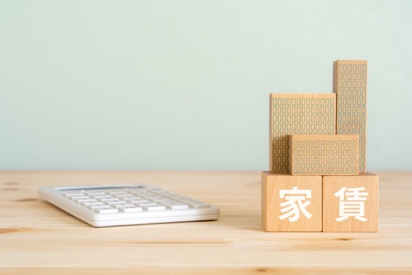 家賃収入で暮らしている人はどうやって実現している?必要額や始め方、落とし穴まで解説