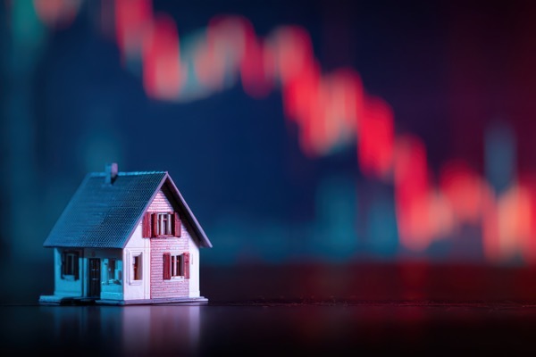 【オーナー必見】評判の悪い不動産管理会社10の特徴｜見分け方と失敗しない「変更」の手順を徹底解説