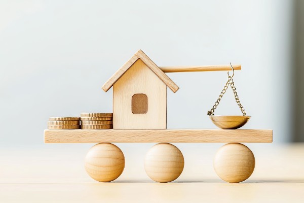 団体信用生命保険(団信)は月々いくら?仕組みや種類、保険料、選び方まで解説