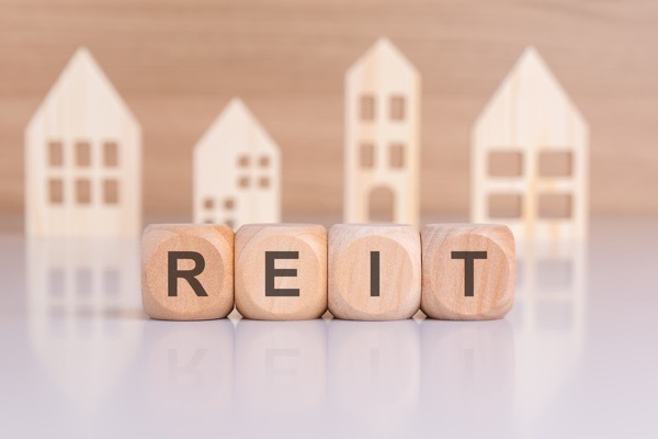リート（REIT）とは？ファンドとの違いやメリット・デメリットをわかりやすく解説【2026年最新】